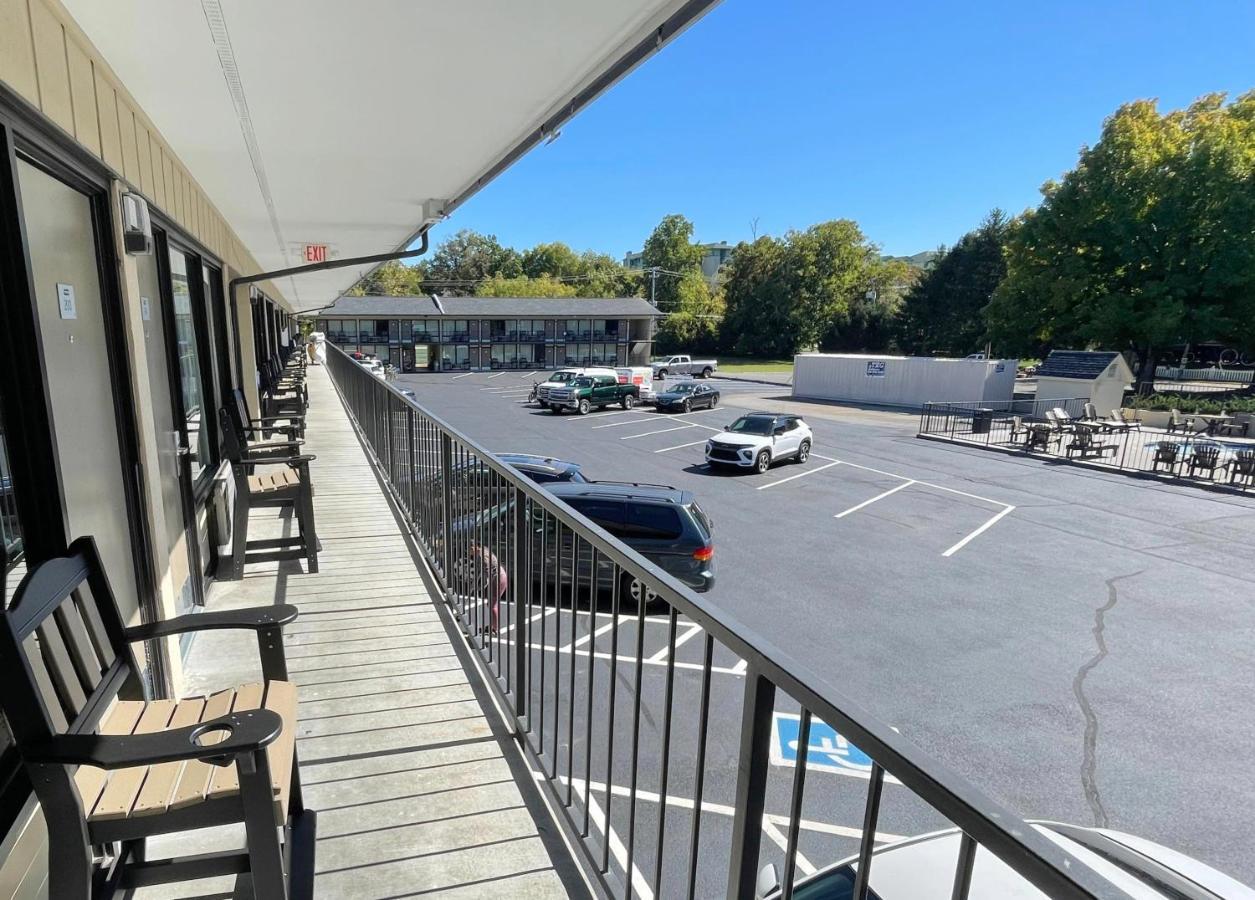Travelodge By Wyndham Pigeon Forge Dollywood Lane Zewnętrze zdjęcie